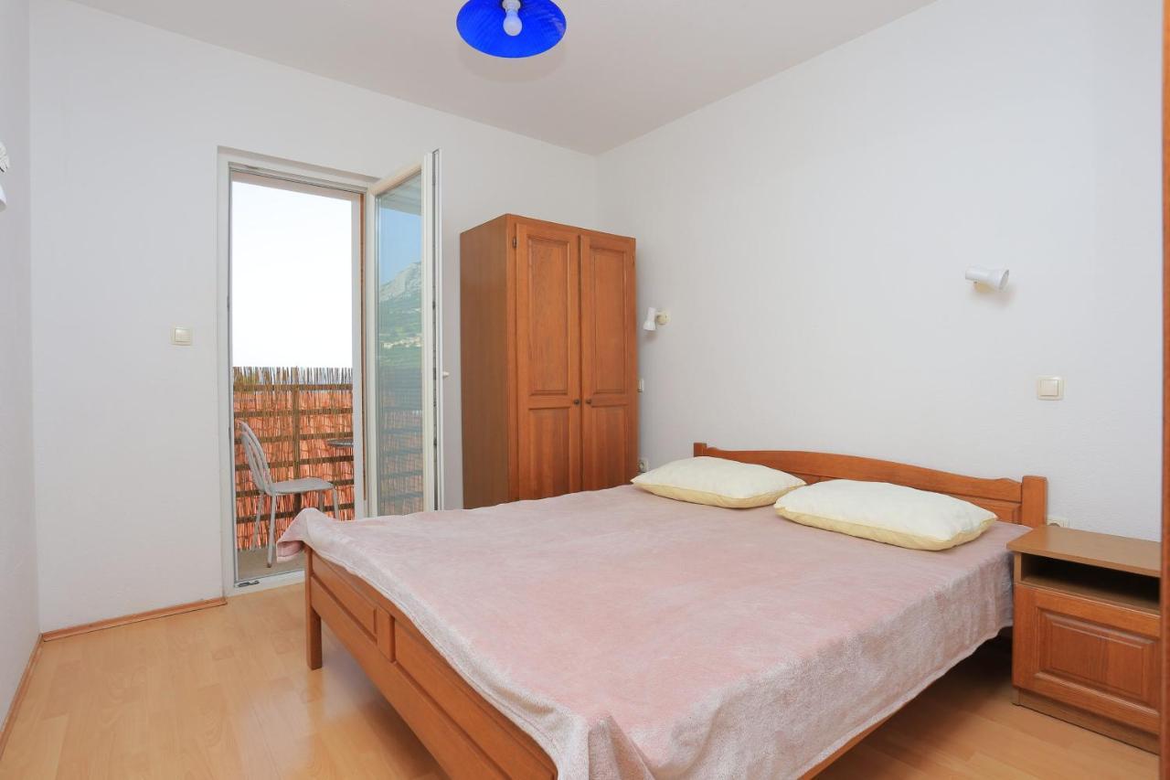 Apartments with a parking space Brela, Makarska - 789 Exteriör bild