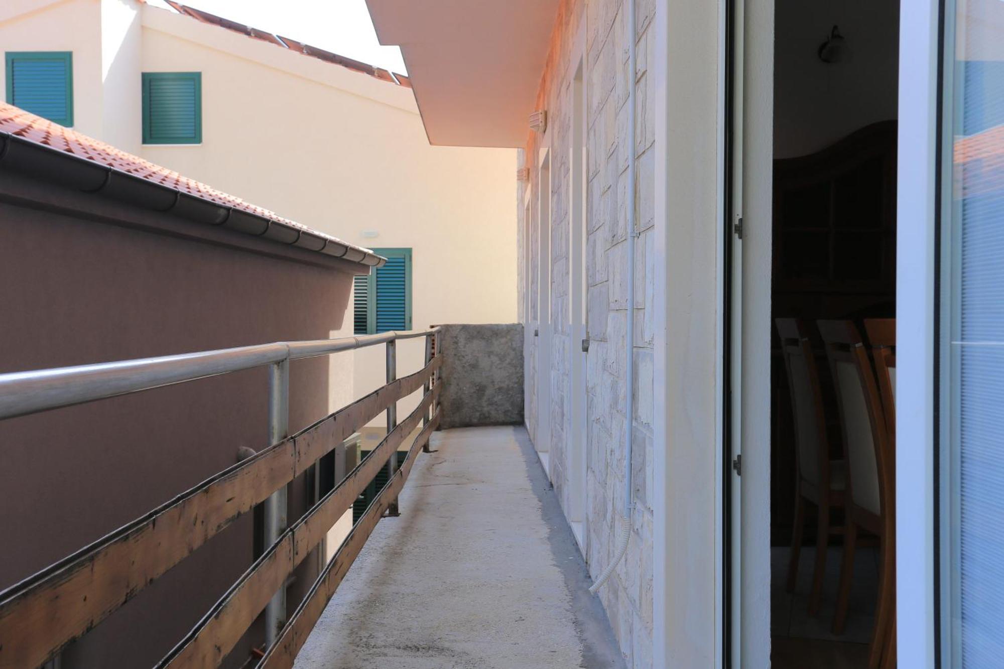 Apartments with a parking space Brela, Makarska - 789 Exteriör bild