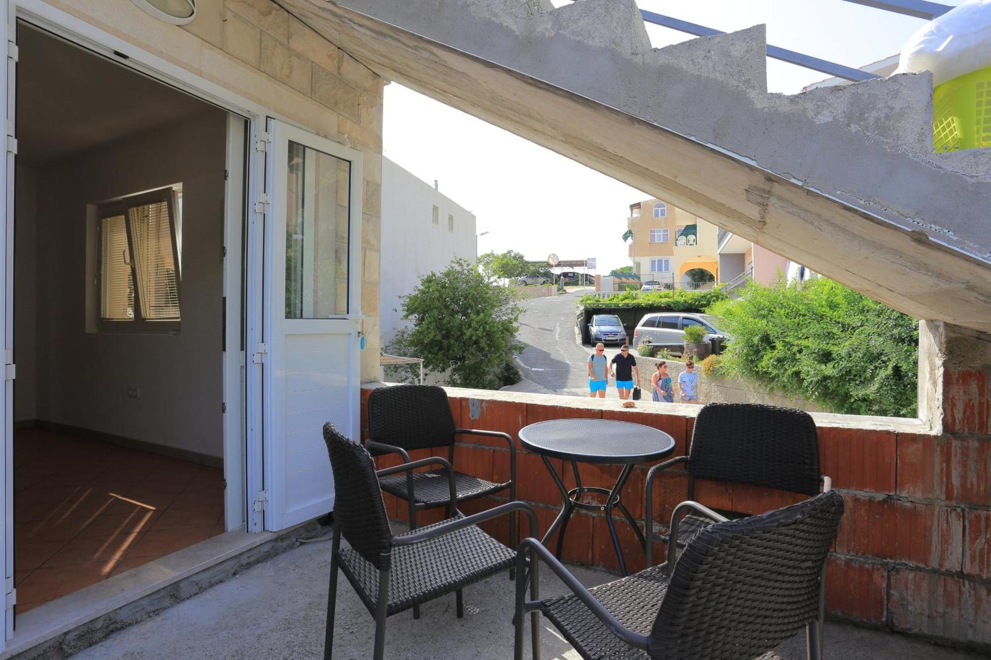 Apartments with a parking space Brela, Makarska - 789 Exteriör bild